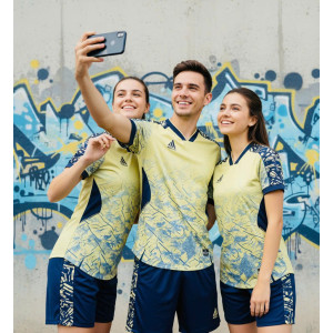 Áo Bóng Đá Adidas